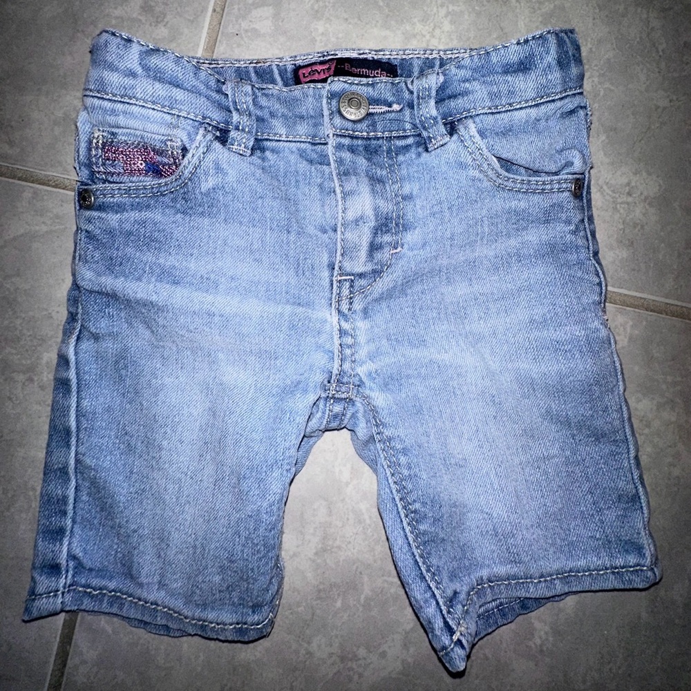 2T Levi jean shorts